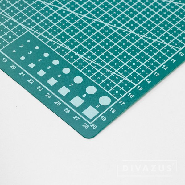 Cutting Base 28x20 - Fabric Cutting Board for sewing, size A4, 28 cm X 20  cm · Divazus